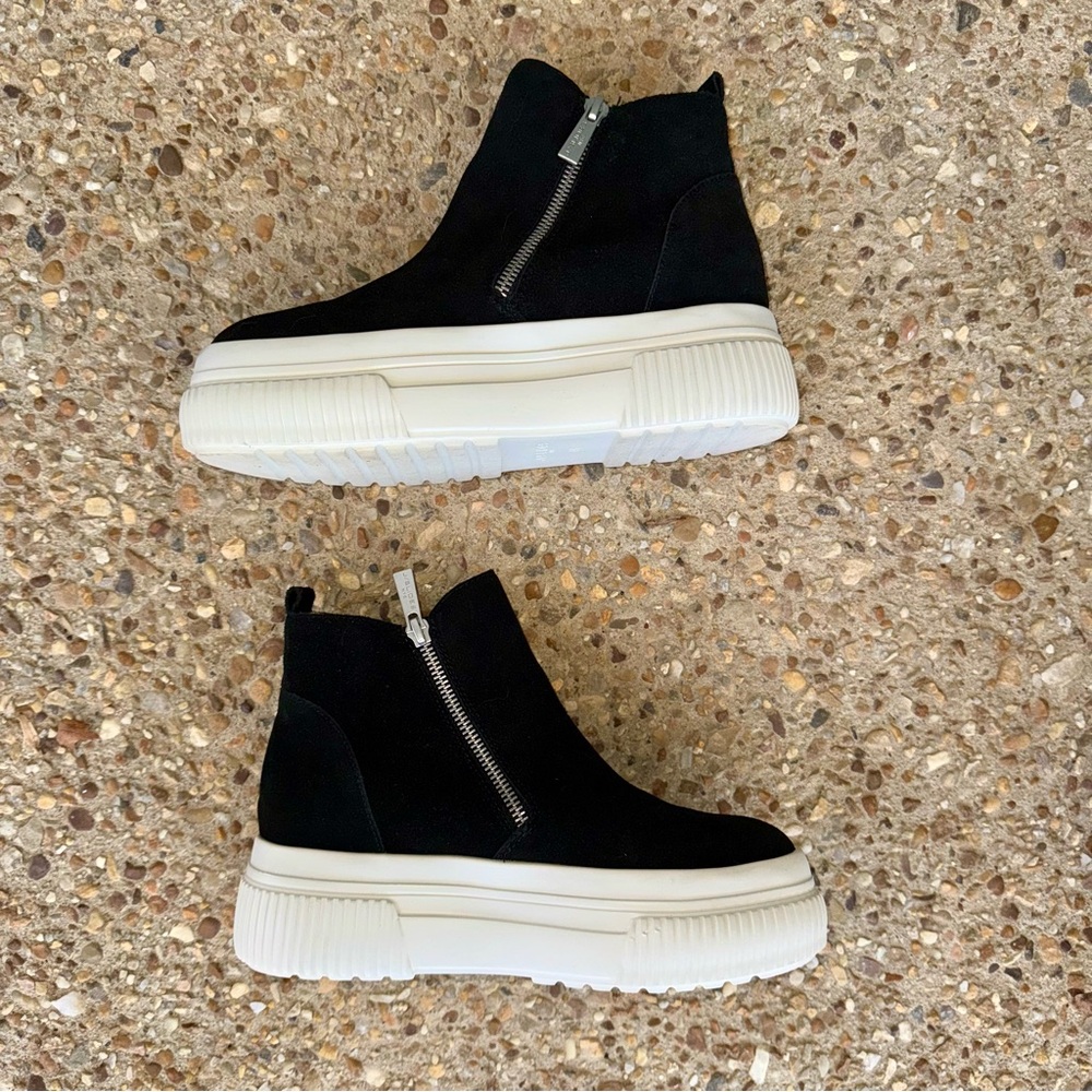 J/Slides Wyona Black Suede Waterproof Platform Zipper Ankle Boot Size 6.5